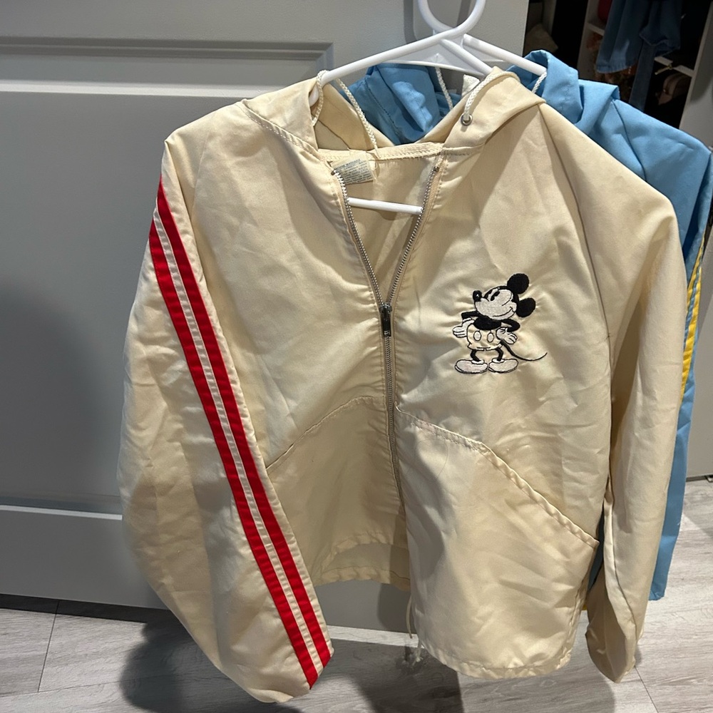 Vintage Disney Cream Hooded Jacket with Mickey Mouse Embroidery